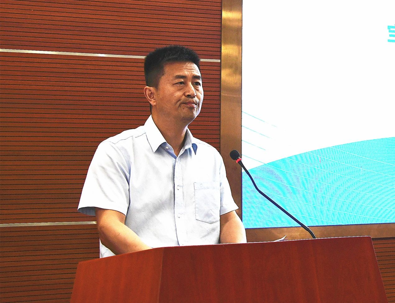 说明: E:\10——新闻稿件\2025年\7——广东医科大学附属疾病预防控制中心(市卫生监督所)揭牌仪式\林浩书记_副本.jpg