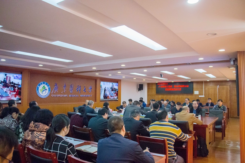 3893mwig8a.jpg